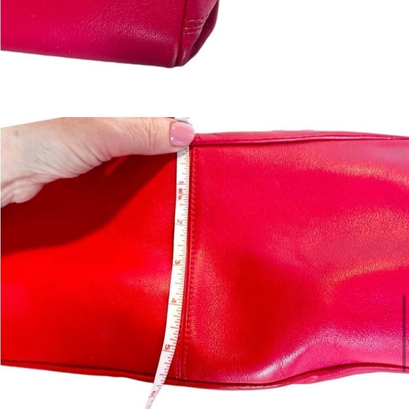 💖Barbie Pink Etienne Aigner Leather bag with shiny silver hardware Aigner Design - Picture 5 of 8